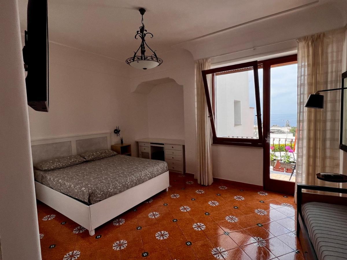 Casa Dora Bed and Breakfast Anacapri  Eksteriør billede
