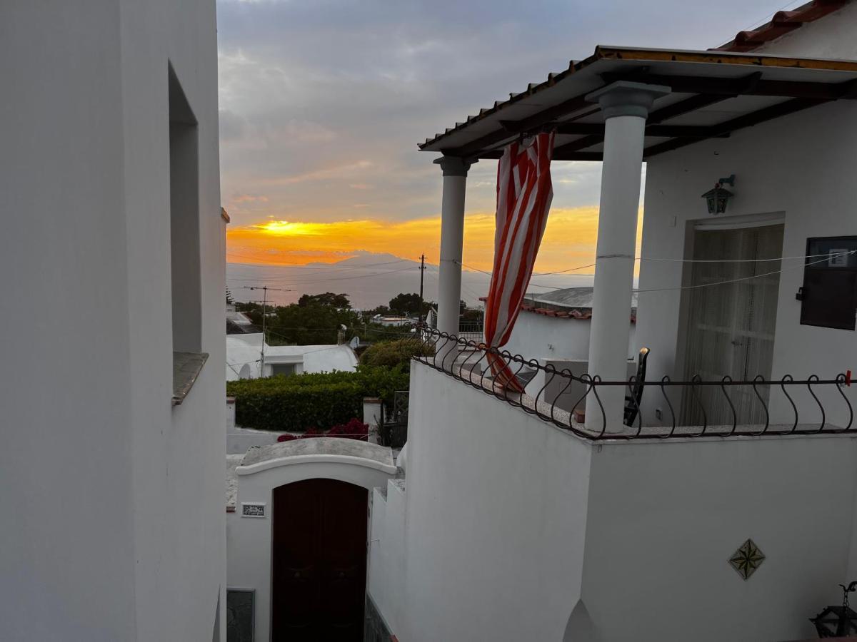 Casa Dora Bed and Breakfast Anacapri  Eksteriør billede