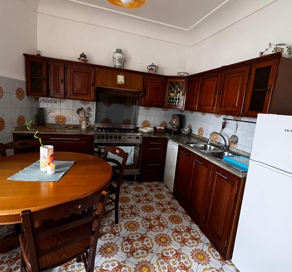 Casa Dora Bed and Breakfast Anacapri  Eksteriør billede